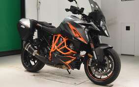 KTM 1290 SUPER DUKE GT 2017 V6940