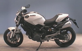 DUCATI MONSTER 696 + 2011 M500A