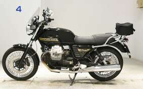 MOTO GUZZI V7 CLASSIC 2011