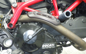 DUCATI HYPERMOTARD 820 2013