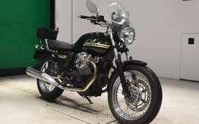 MOTO GUZZI V7 CLASSIC 2011