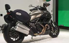 DUCATI DIAVEL STRADA 2014