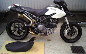 DUCATI HYPERMOTARD 796 2011 B101A