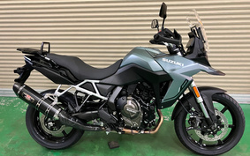 SUZUKI V-Strom800 2023 EM1BA