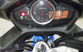 SUZUKI GSR250S