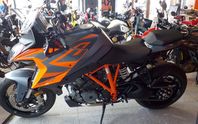 KTM 1290 SUPER DUKE GT 2024 V6940