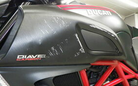 DUCATI DIAVEL Carbon 2012 G100A