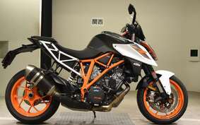 KTM 1290 SUPER DUKE R 2017 V3940