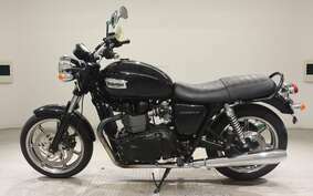 TRIUMPH BONNEVILLE 2015