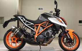 KTM 1290 SUPER DUKE R 2018 V3940