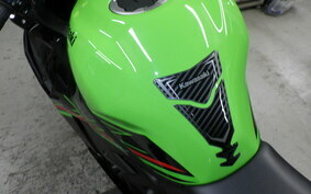 KAWASAKI ZX-4RR ZX400P