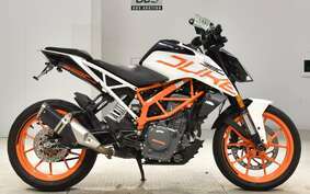 KTM 390 DUKE 2018 JPJ40