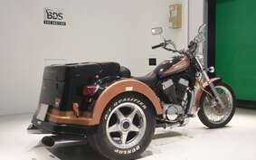 SUZUKI INTRUDER1400 TRIKE 2002