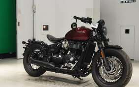 TRIUMPH BONNEVILLE BOBBER 2021 AD84HW