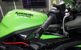 KAWASAKI ZX-25R ZX250E