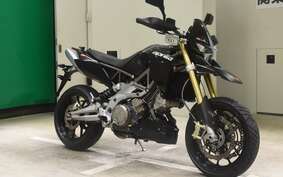 APRILIA DORSODURO 750 2010