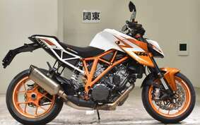 KTM 1290 SUPER DUKE R 2016 V3940