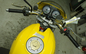 DUCATI MONSTER 900 IE 2002