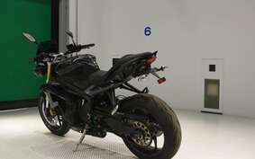 TRIUMPH STREET TRIPLE 85 2013