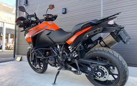 KTM 1290 SUPER ADVENTURE S 2022 V7940