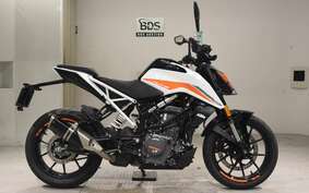 KTM 390 DUKE 2024