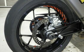 KTM 690 DUKE R 2013 LDU40