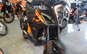 KTM 1290スーパーアドベンチャ-S 2024 V7940