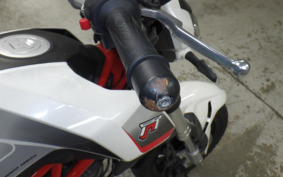 BENELLI TNT125