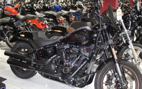 HARLEY FXLRS 2022 YWZ