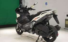 APRILIA SR MAX 125