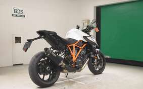 KTM 1290 SUPER DUKE R 2019 V3940