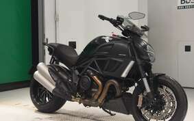 DUCATI DIAVEL 2013