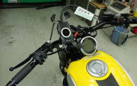 DUCATI SCRAMBLER ICON 2015