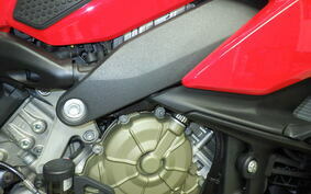 DUCATI STREETFIGHTER V4 S 2021