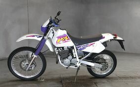 SUZUKI DR250R SJ45A