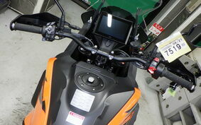 KTM 1290 SUPER ADVENTURE S 2022 V7940