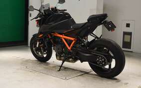 KTM 1290 SUPER DUKE R 2020 V3904