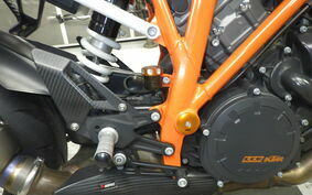 KTM 1290 SUPER DUKE R 2014 V3940