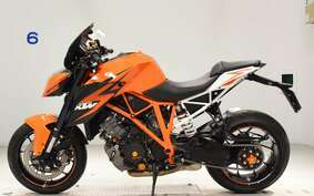 KTM 1290 SUPER DUKE R 2014 V3940