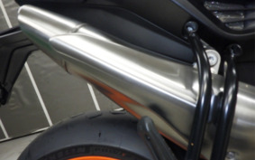 KTM 890 DUKE R 2023