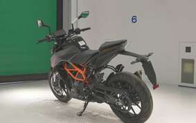 KTM 390 DUKE 2023 JPJ40