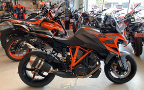 KTM 1290 SUPER DUKE GT 2023 V6940