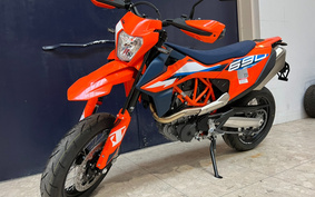 KTM 690 SMC R 2024 LSV40