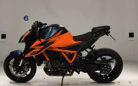 KTM 1290 SUPER DUKE R 2022