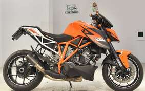 KTM 1290 SUPER DUKE R 2015 V3940