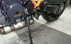 KTM 1290 SUPER DUKE R 2020 V3940