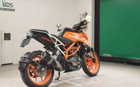 KTM 390 DUKE 2018 JPJ40