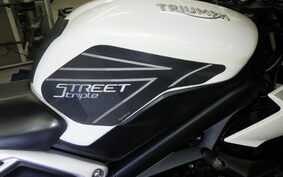 TRIUMPH STREET TRIPLE RS 2019