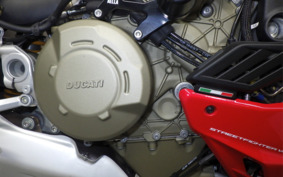 DUCATI STREETFIGHTER V4 S 2022 1F00A