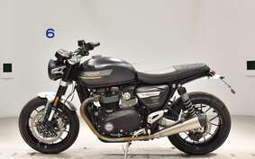 TRIUMPH SPEED TWIN 2022 AD85H4